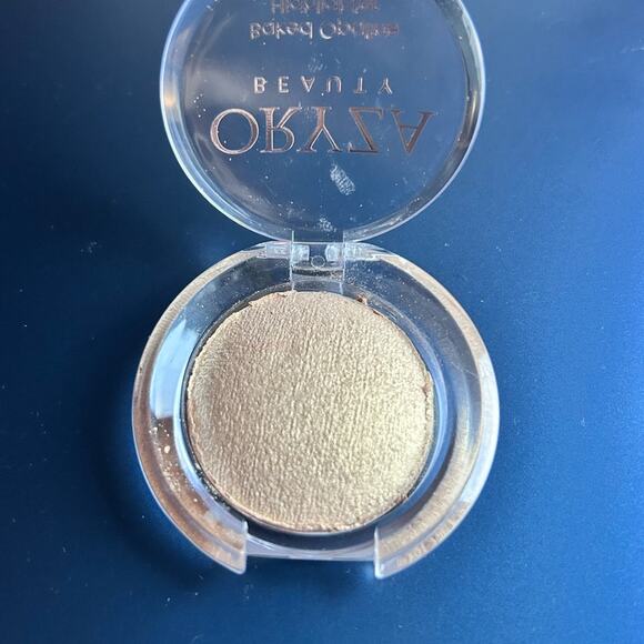 ORYZA BEAUTY Baked Opaline Highlighter in the color Sunkissed - NEW - Picture 6 of 6